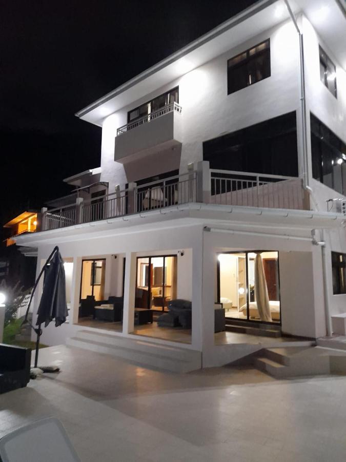 Maison L'Horizon De Quincey Village Exteriér fotografie